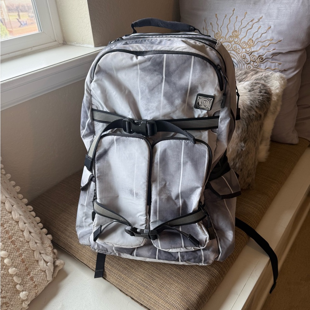 Lululemon The Wet Coast Pack